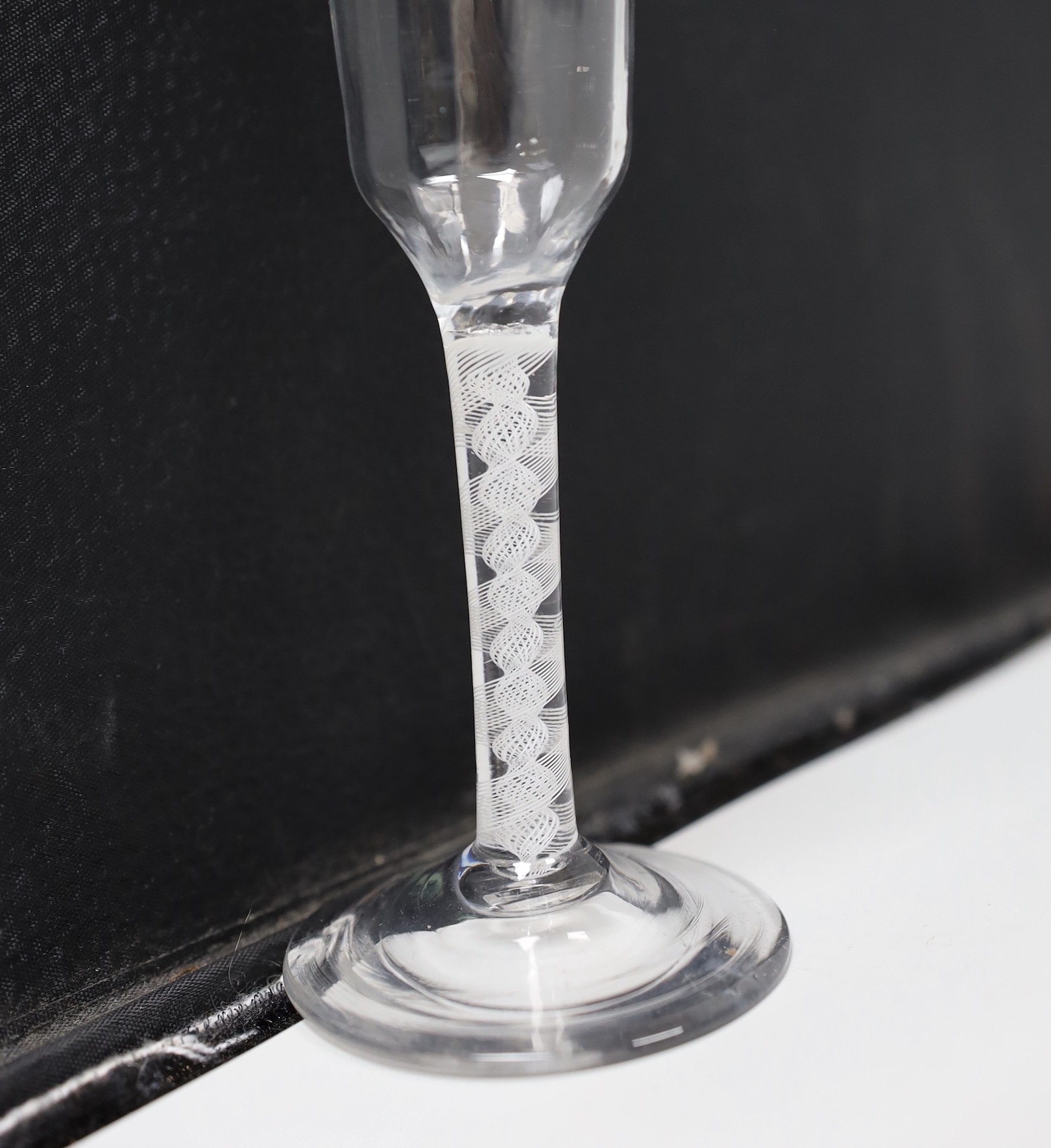 A George III DSOT stem ale glass. 19cm tall